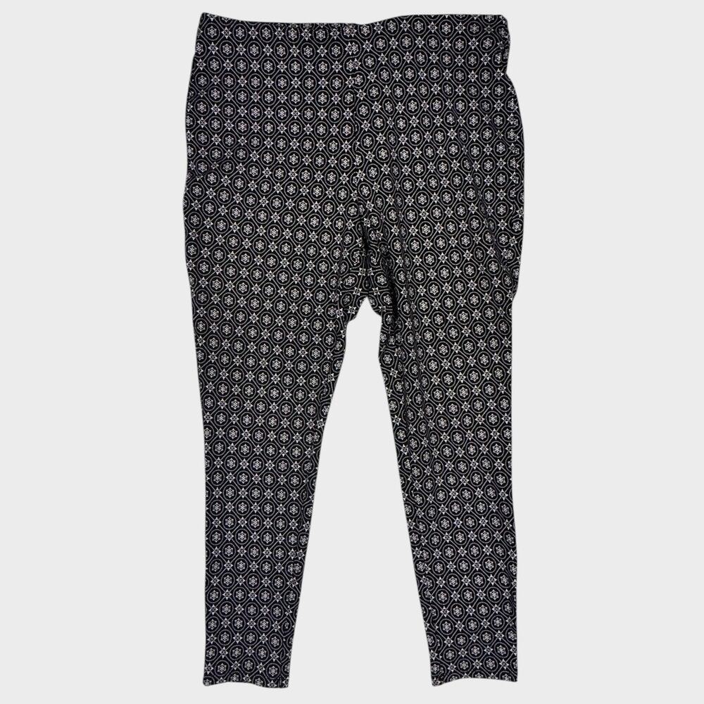 Chico's Womens Size 2 Size 12 Pull On Pants Rayon Nylon Spandex Black Pattern